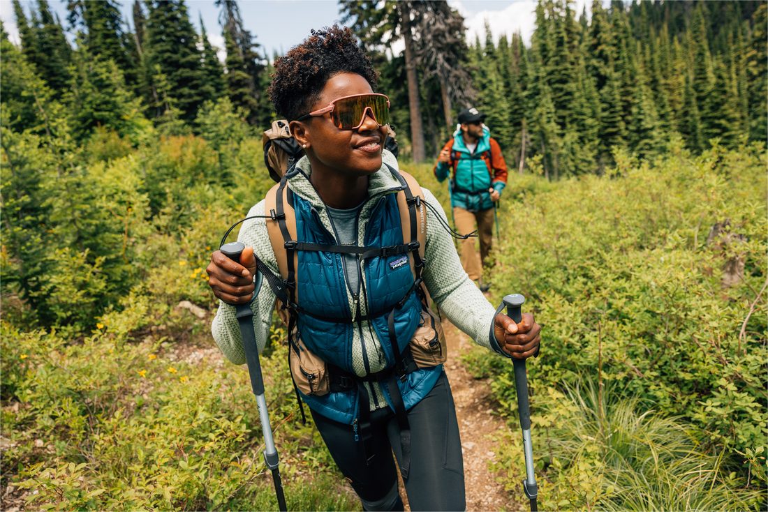Pursuit photography — trail hiking